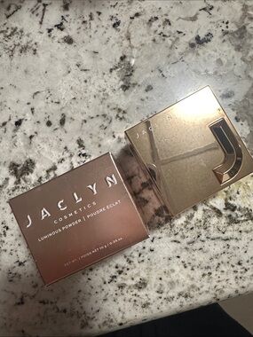 Jaclyn Cosmetics Luminous Highlighter — Brilliant